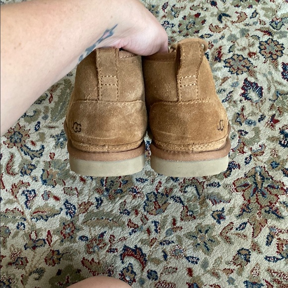 UGG Classic Chestnut Suede Boots - Picture 4 of 5